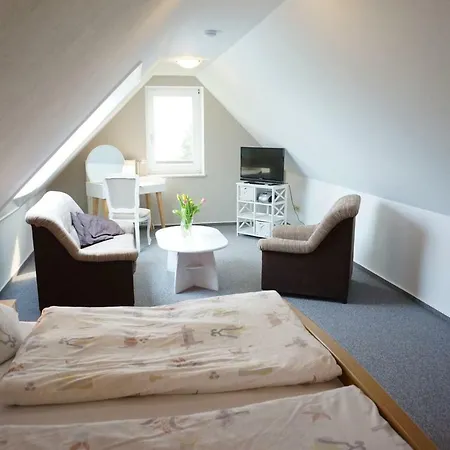 Tuexen Guest house
